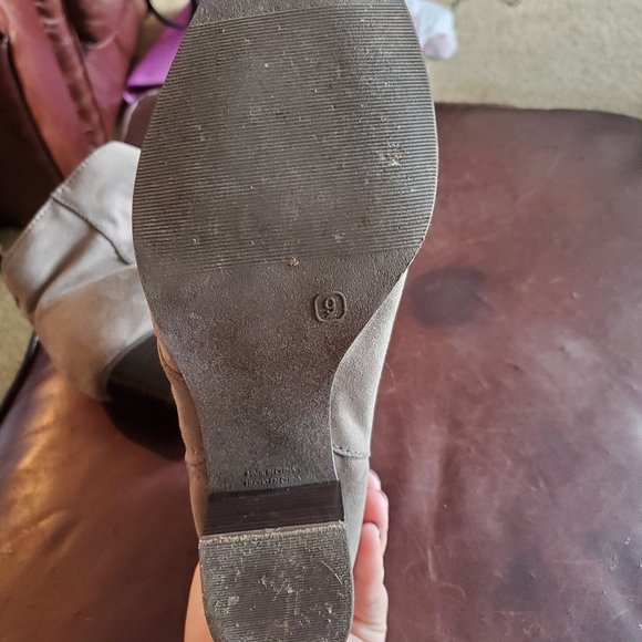 Booties - Picture 4 of 7